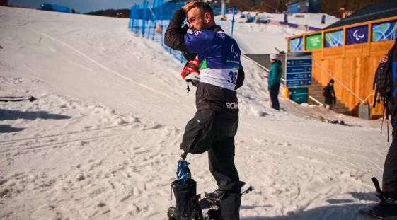 开云体育官网-气候变暖威胁冬残奥会运动员安全 赛程调整已势在必行|单板滑雪|比赛|竞技|选手|消融_新浪体育_新浪新闻